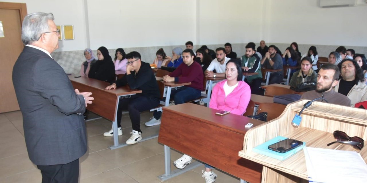 Anamur’da ’yeşilay Haftası Semineri’ Düzenlendi
