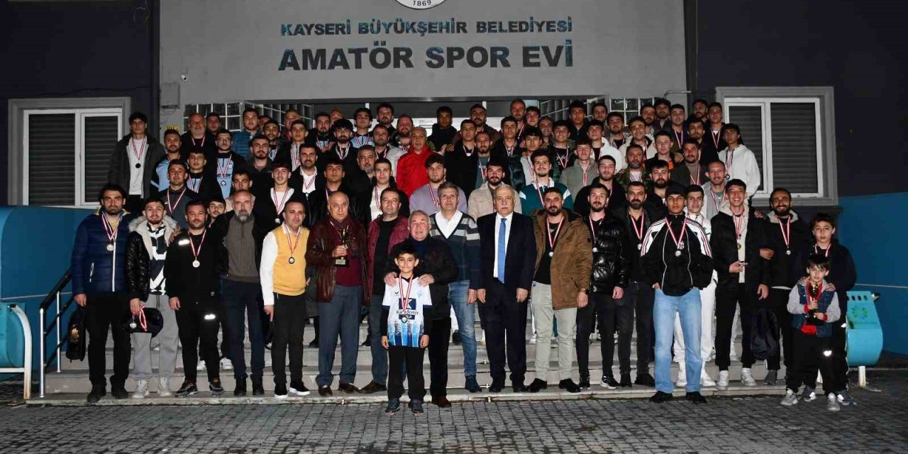 Kayseri 1. Amatör Küme Şampiyonları Kupasına Kavuştu