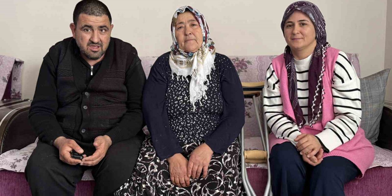 Engelli Anne, Engelli Oğluyla Yaşam Mücadelesi Veriyor