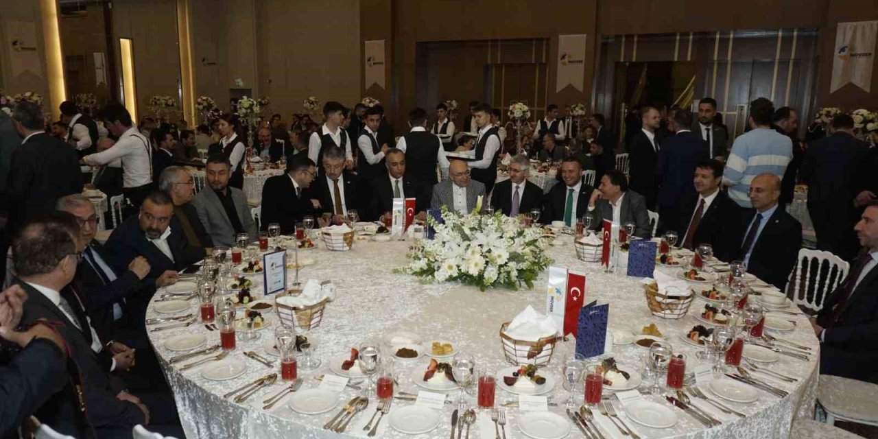 Vali Çiçek: "bu Şehrin Sokaklarında Yürürken Sanki Bin Yıl Öteden Alaeddin Keykubat Çıkacak Ve "haydi Çalışmaya Devam" Diyecek Gibi Görünüyor"