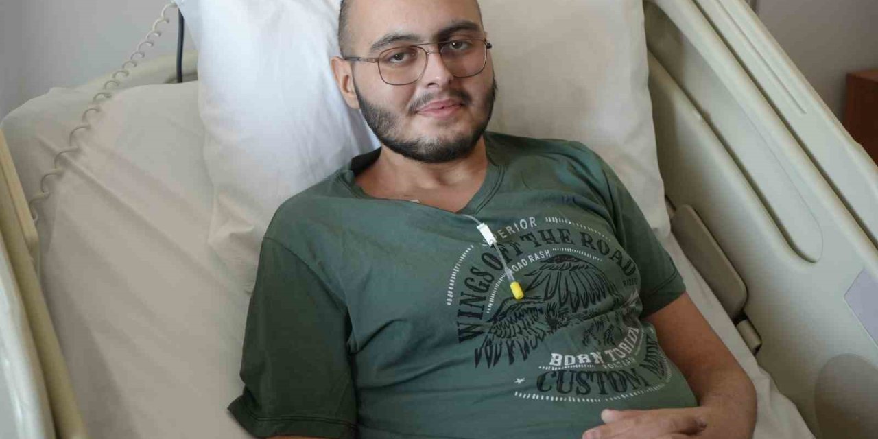 Taraftarlar Bu Sefer Mehmet’in Kanserle Mücadelesi İçin Meşale Yaktı