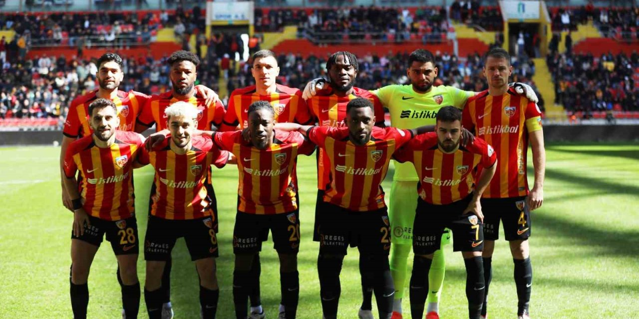 Trendyol Süper Lig: Kayserispor: 1 - Başakşehir: 0 (ilk Yarı)