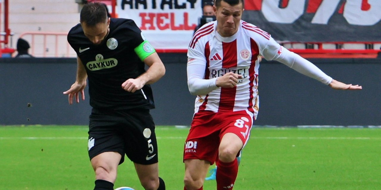Trendyol Süper Lig: Antalyaspor: 0 - Çaykur Rizespor: 0 (ilk Yarı)