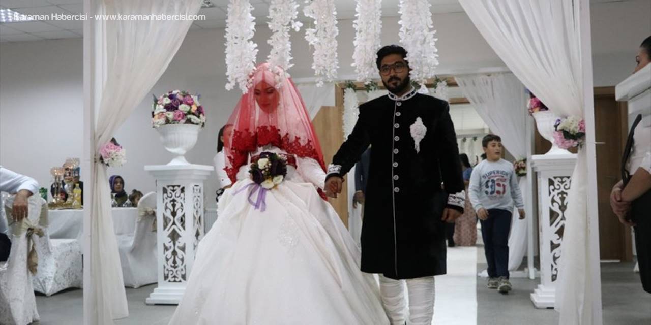 Hindistanlı Ahmet İle Kayserili Saliha'nın Aşkında Mutlu Son