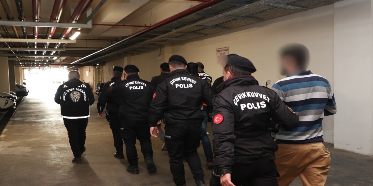 Antalya’da Son Bir Haftada Asayiş Operasyonlarında 234 Şahıs Tutuklandı