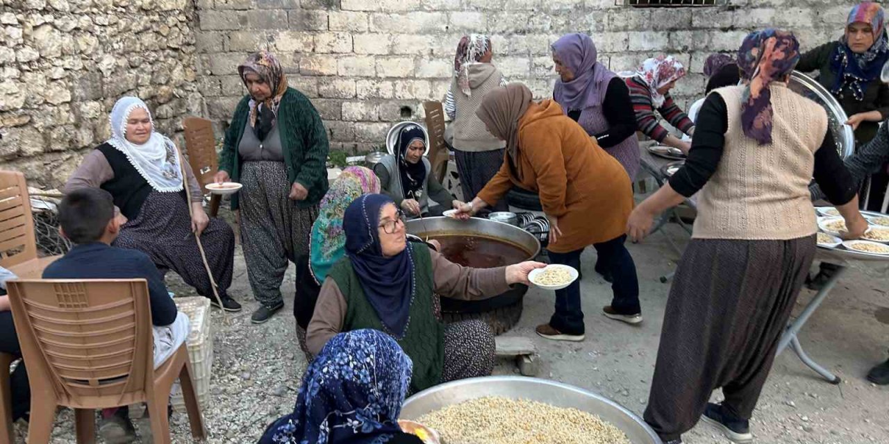 Mersin’de Köy Sakinlerinden İmece Usulü İftar