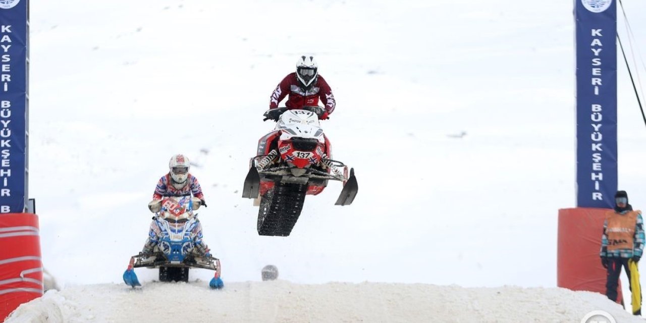 Erciyes’in Zirvesinde Dünya Kar Motosikleti Şampiyonası İçin Ger Sayım Başladı