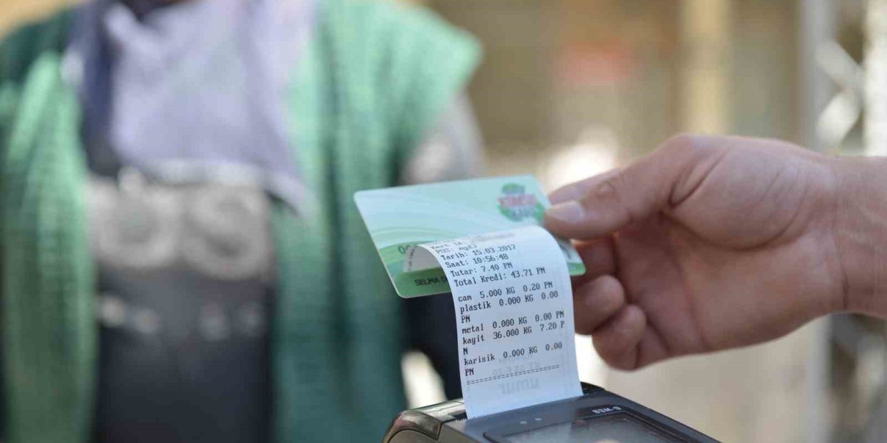 Çevreci Komşu Kart’la Kesilmekten Kurtarılan Ağaç Sayısı 198 Bin 892’ye Yükseldi