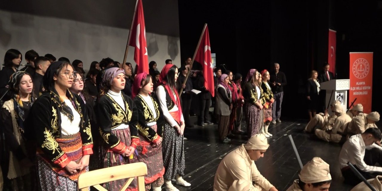 Alanya’da İstiklal Marşı’nın Kabulünün 104. Yıl Dönümü Coşkuyla Kutlandı