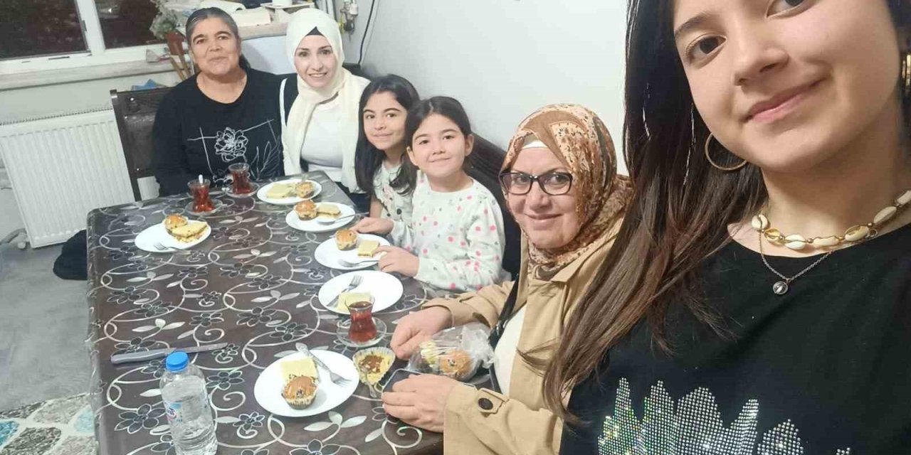 Ak Parti Kadın Kolları Eskişehir İl Başkanlığı’ndan Ramazan Dayanışması