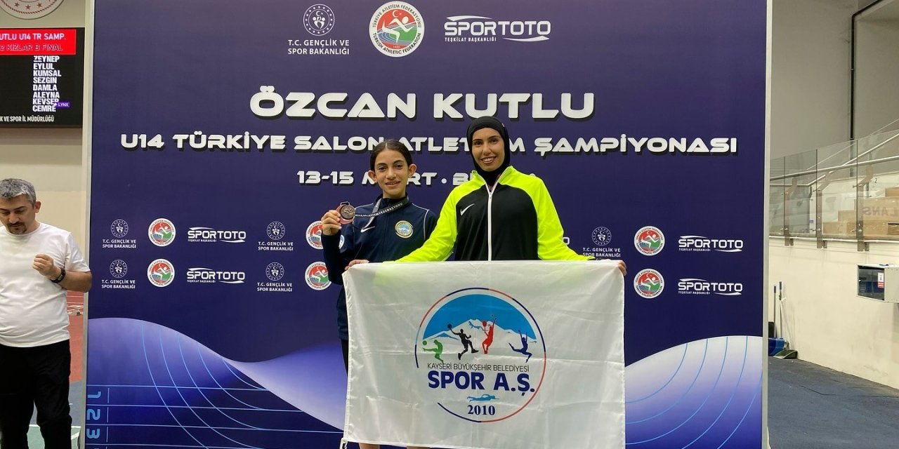 Kayserili Ravzanur Avkıran, Türkiye Üçüncüsü Oldu