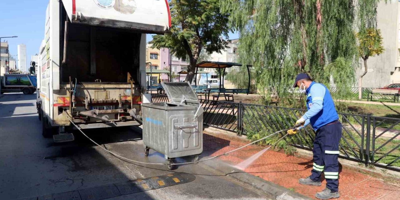 Akdeniz’de Temizlik Çalışmaları Kesintisiz Sürüyor