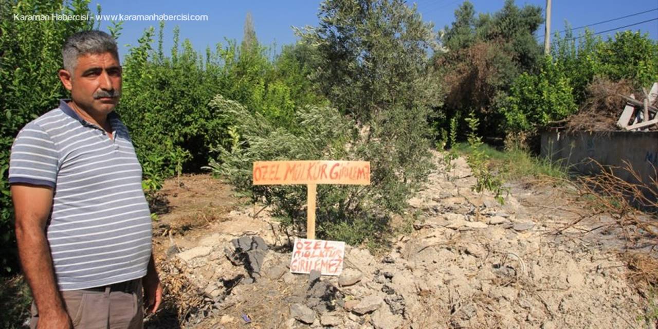 Arazisinden Geçtiğini İddia Ettiği Yolu Trafiğe Kapattı