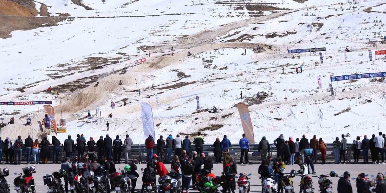 Erciyes’ten Yükselen Kar Motorlarının Sesi, Tüm Dünyaya Duyuldu
