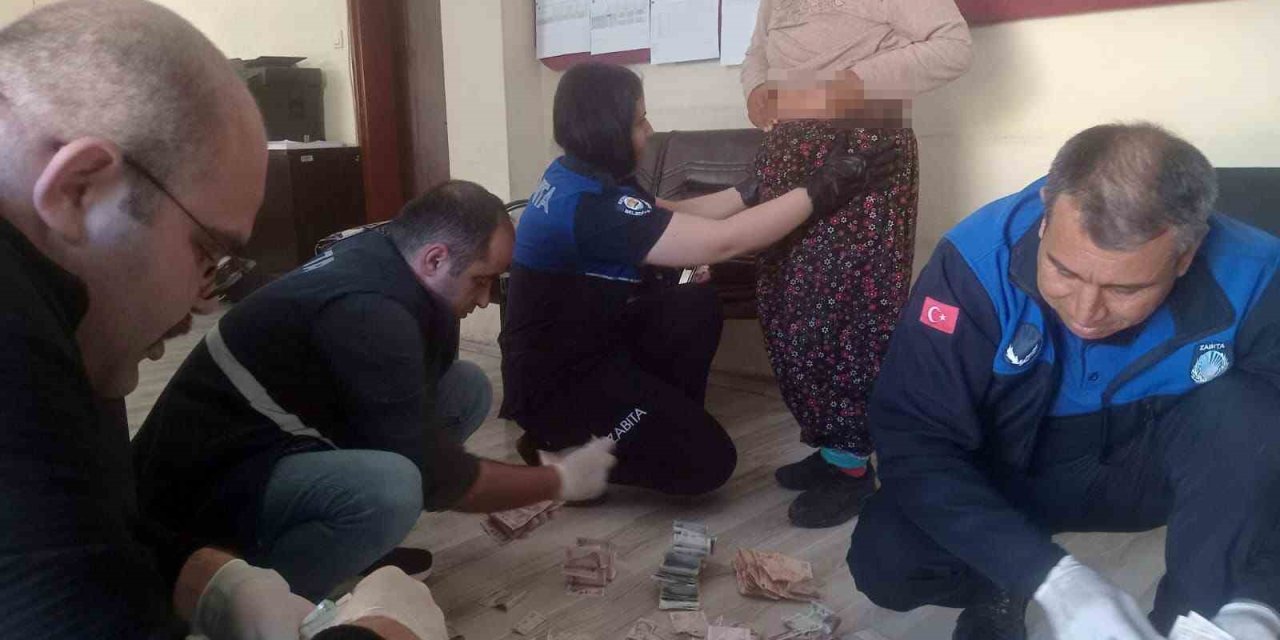 Antalya’da Dilencinin Üzerinden Çıkan Para Herkesi Şaşırttı