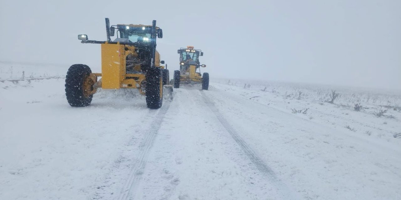 Aksaray’ın Yüksek Kesimleri Beyaza Büründü
