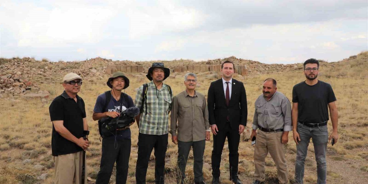 Japonya Milli Televizyonu Niğde Göllüdağ’da Belgesel Çekiyor