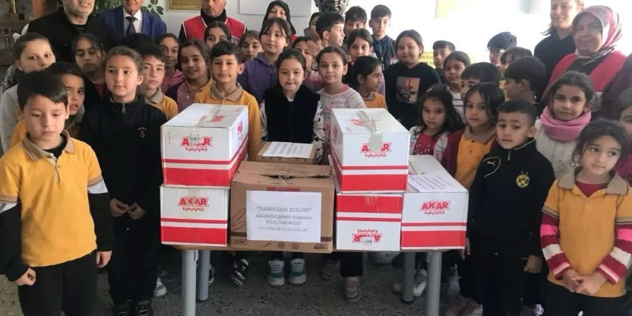 Bozyazı’da Öğrenciler Ramazan Paketi Hazırladı