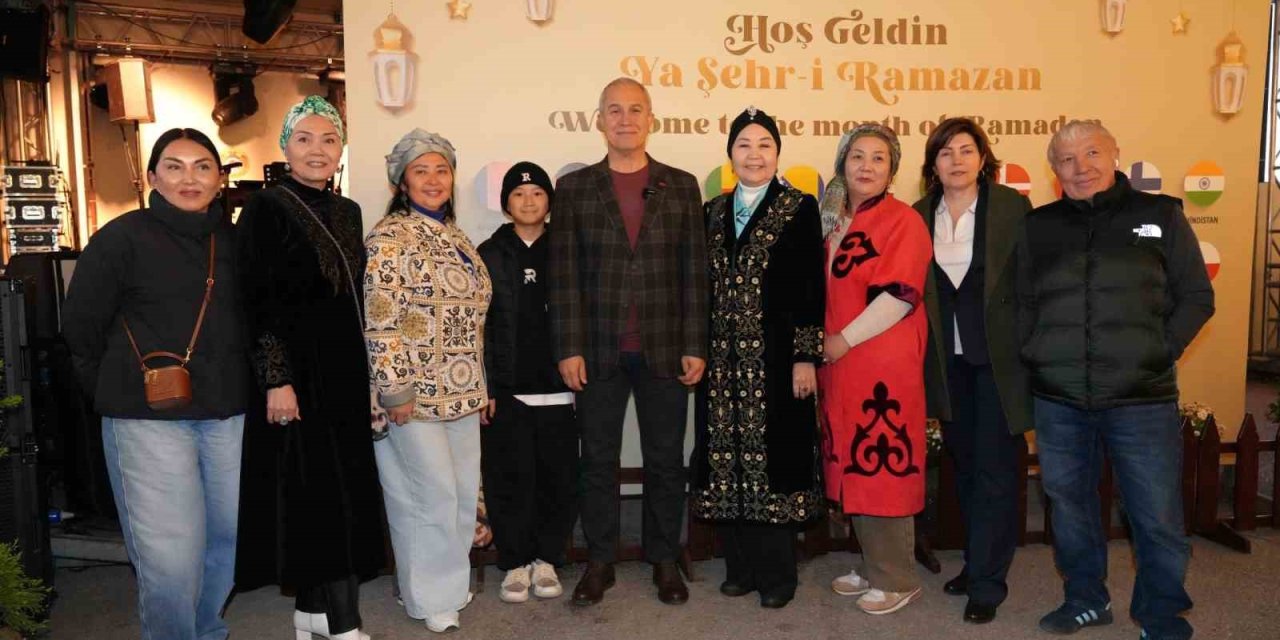 Alanya’da 34 Ülkeden 450’yi Aşkın Yerleşik Yabancı İftar Sofrasında Buluştu