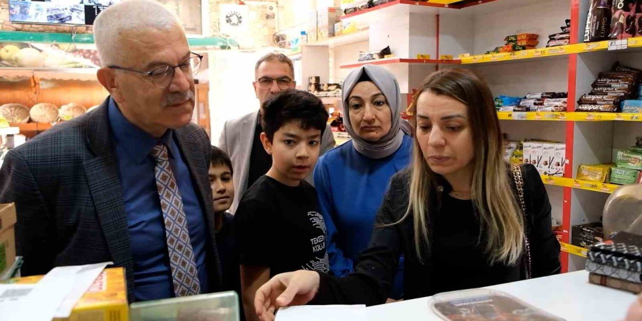 Öğrenciler ’zimem’ Geleneğini Sürdürdü, 102 Bin Tl’lik Borçları Kapattı