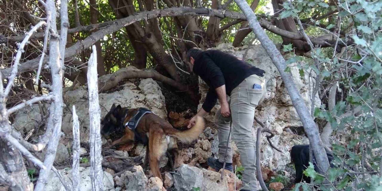 Antalya’da 9 Aydır Kayıp Şahıs İçin Yeraltı Görüntüleme Cihazı İle Arama Yapıldı