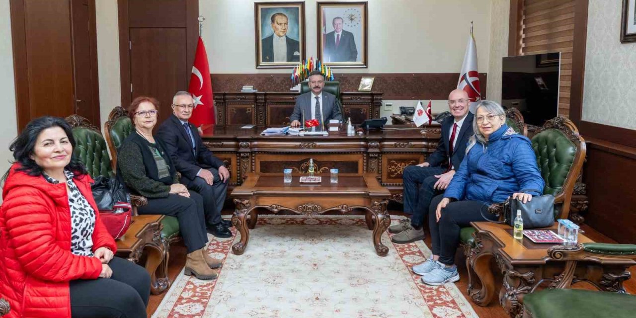 Tazelenme Üniversitesi’nden Vali Aksoy’a Ziyaret