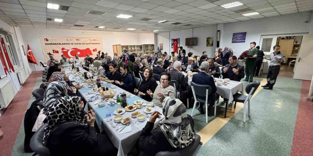 Gaziler Ve Eşlerinin Katılımıyla İftarda Bir Araya Gelindi