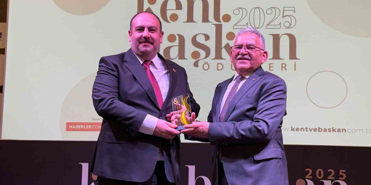 İnönü Belediye Başkanı Serhat Hamamcı’ya Anlamlı Ödül