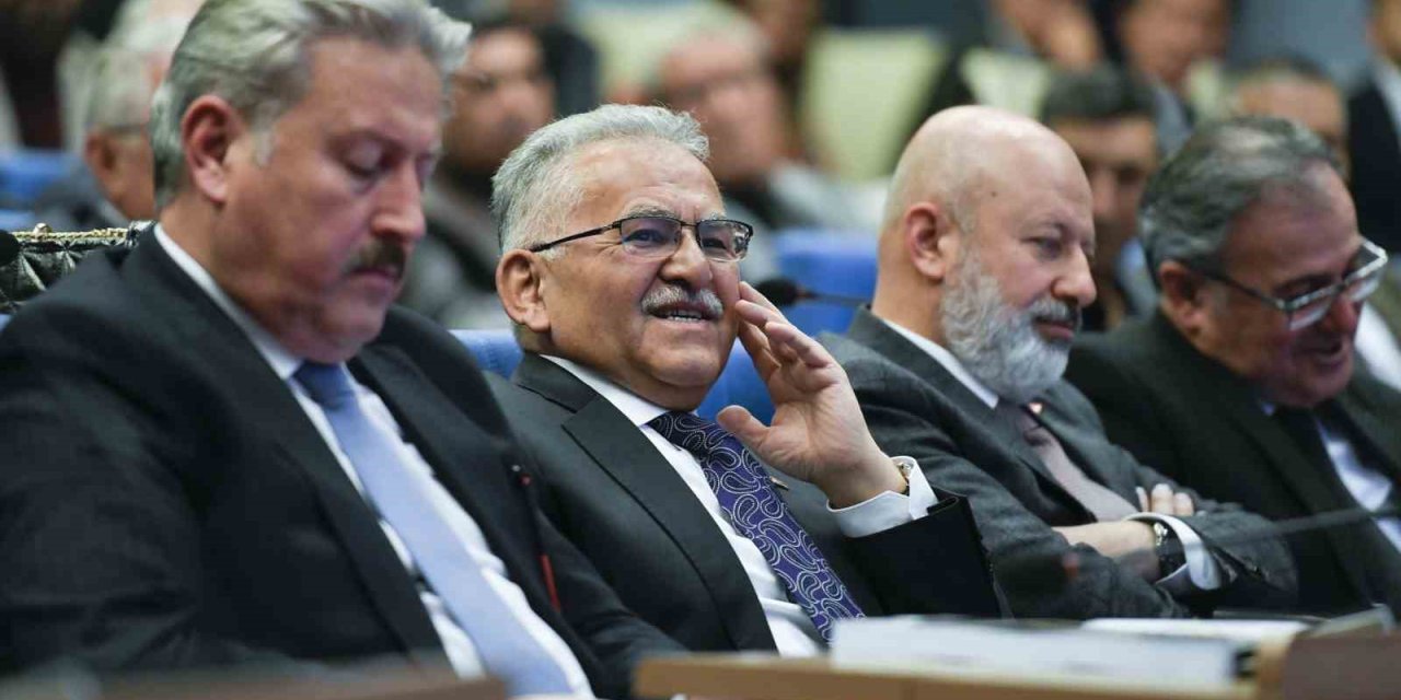 Büyükşehir Meclisi’nde 2024 Yılı Faaliyet Raporu Onaylandı