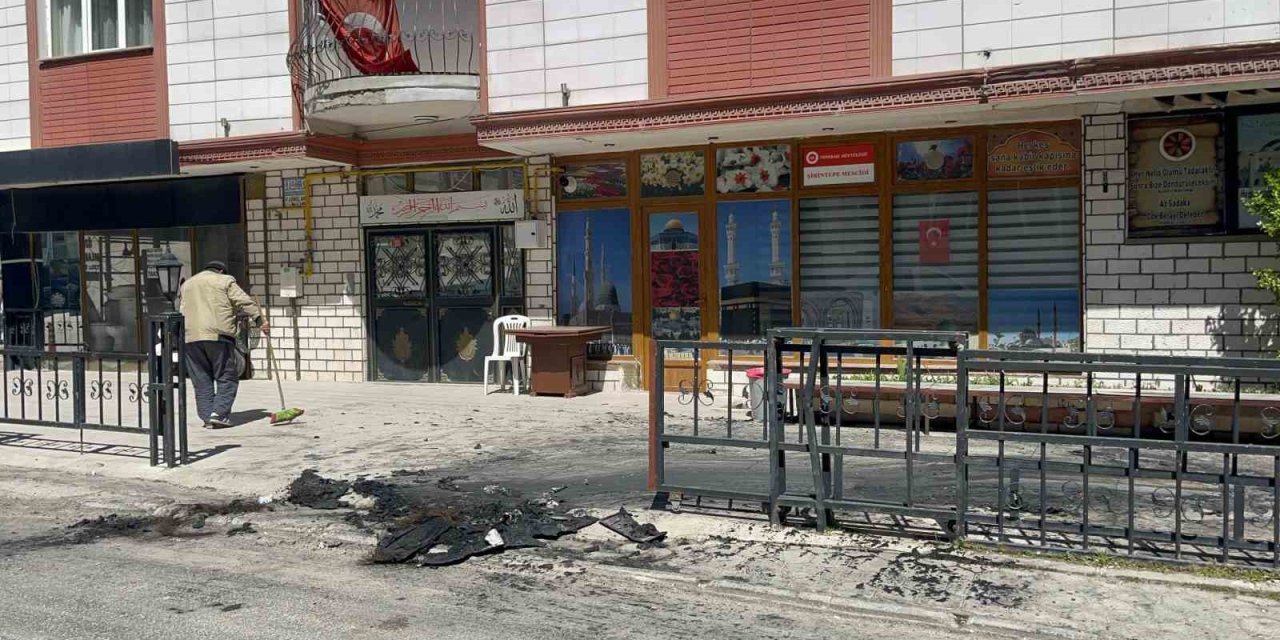 Eskişehir’de Park Halindeki Aracın Kundaklandığı İddiası