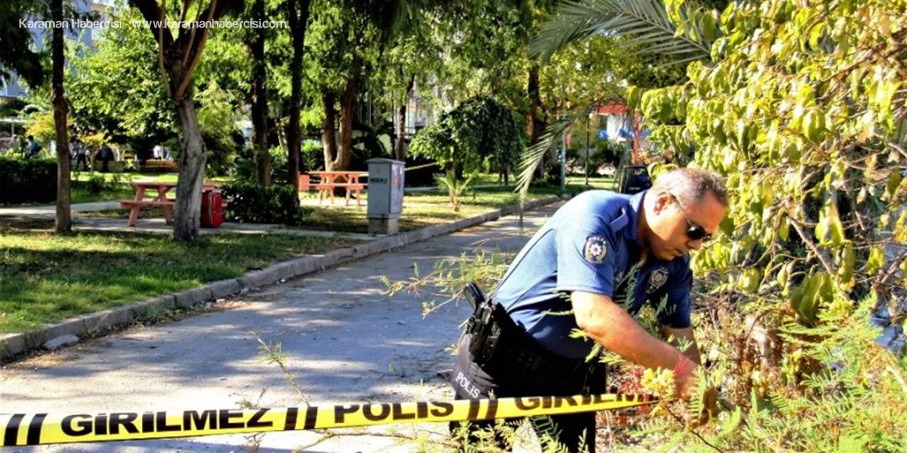 Antalya'da İlçe Emniyet Müdürlüğü Karşısındaki Parkta Unutulan Bir Valiz Polisi Alarma Geçirdi