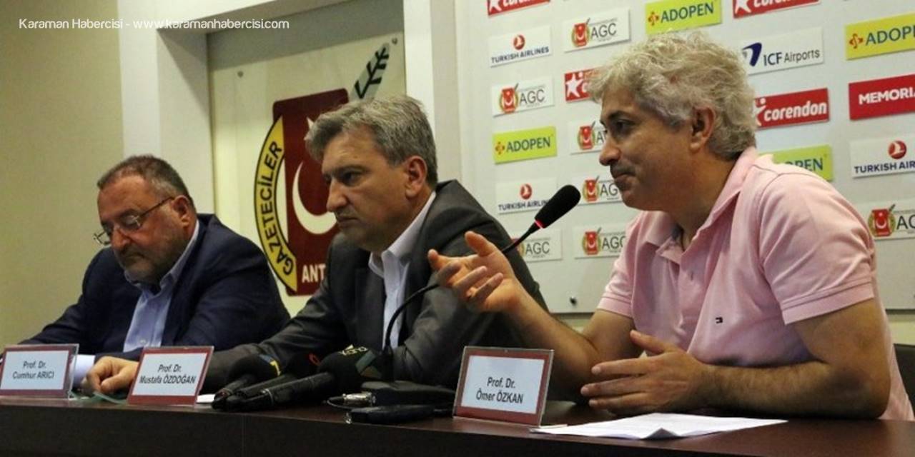 Prof. Dr. Ömer Özkan, Silikonda Milyonda Bir Oranda Meme Kanseri Riski