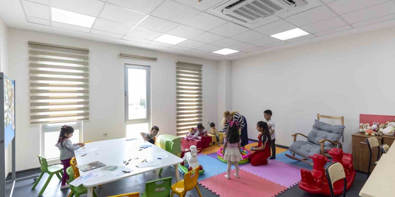 Kadınlar Eğitimde, Çocuklar Güvende