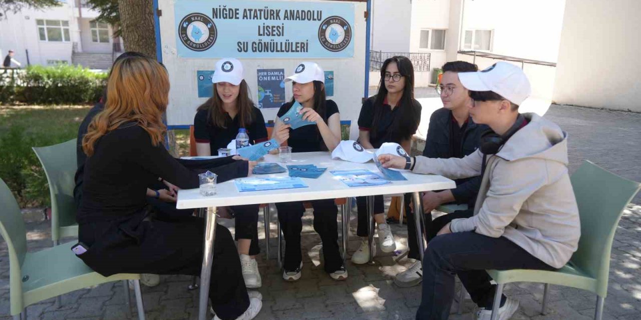 Niğde’de Öğrenciler Geliştirdikleri Faydalı Projeleri Tanıttı