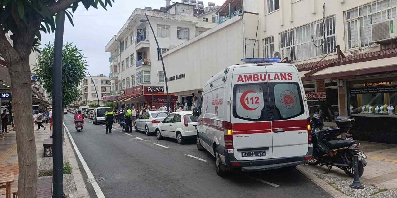 Tur Şoförü Otel Odasında Ölü Bulundu