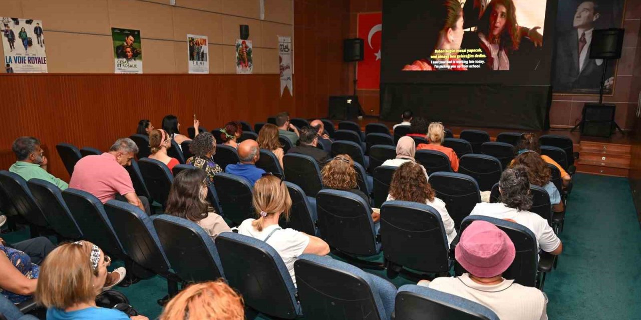 Mersin’de Frankofon Film Festivali, Sinemaseverlerle Buluştu