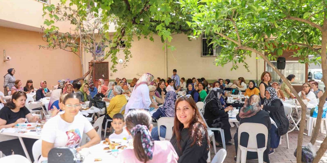 Alanya’da Kadın Politikaları Ve Aile Destek Merkezi Kadınların Yanında