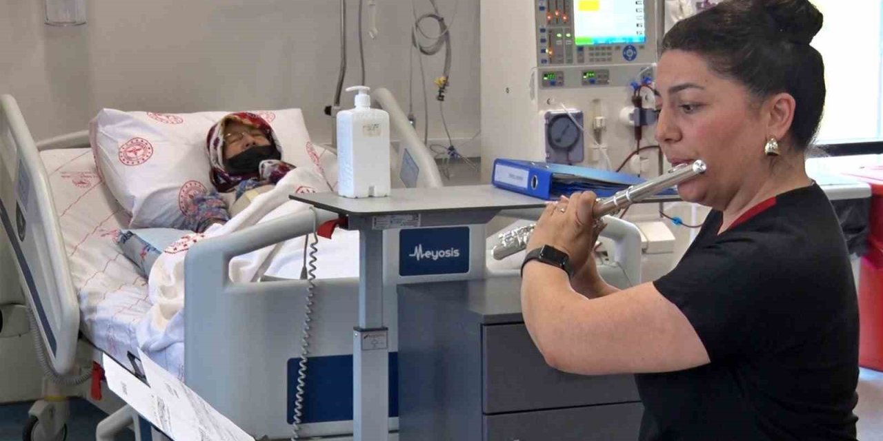 Antalya’da Diyaliz Merkezinde Notalarla Tedavi