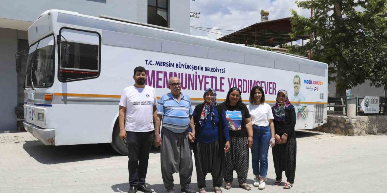 Mersin’de Kırsal Mahallelere Ücretsiz Bayram Tıraşı Hizmeti