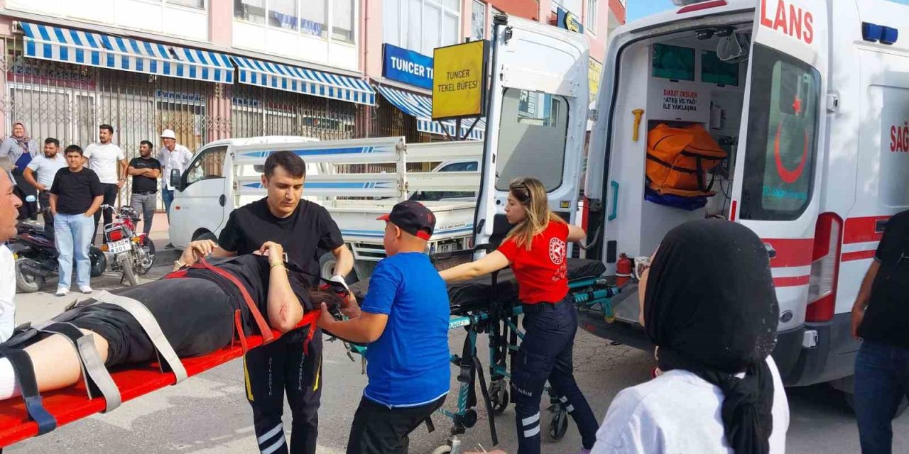 Devrilen Motosikletin Sürücüsü Yaralandı