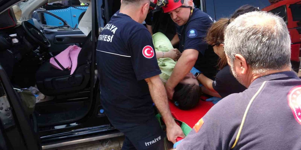 Irak’tan Tatile Gelen Aileye Kaza Şoku: 3 Yaralı