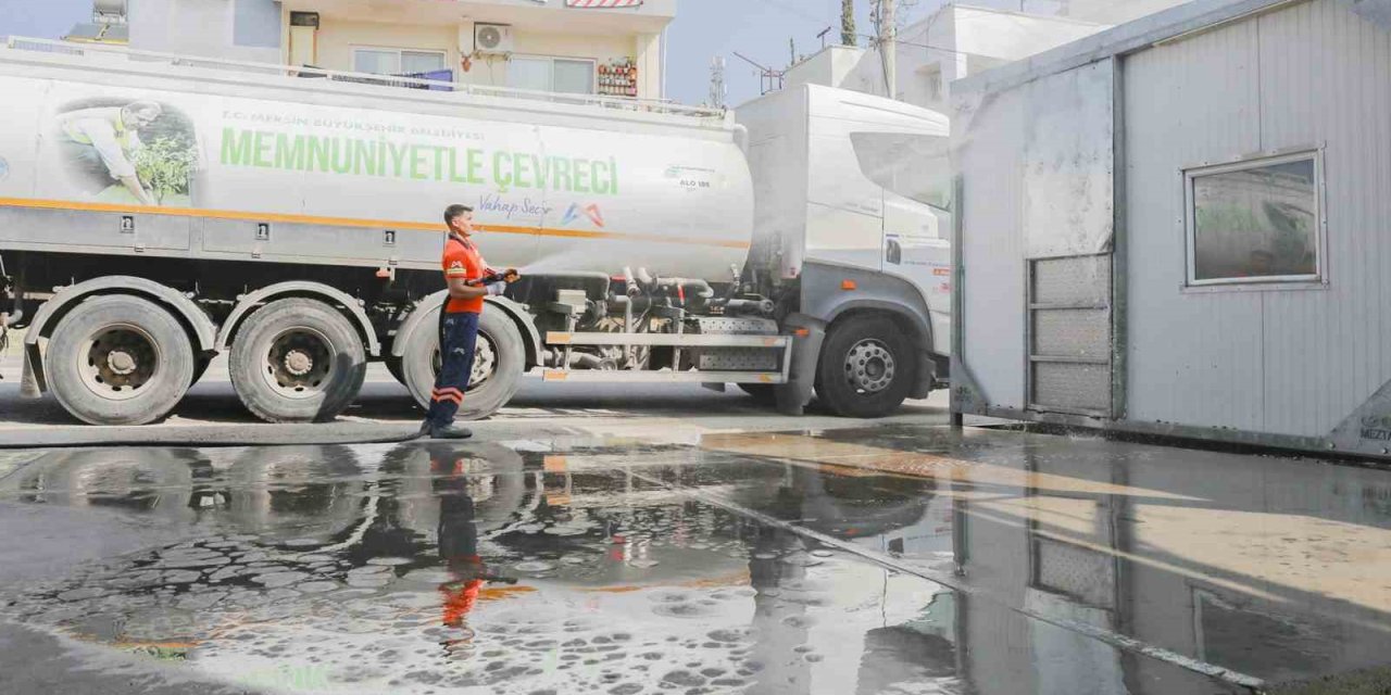 Mersin’de Kurban Kesim Alanları Temizlendi