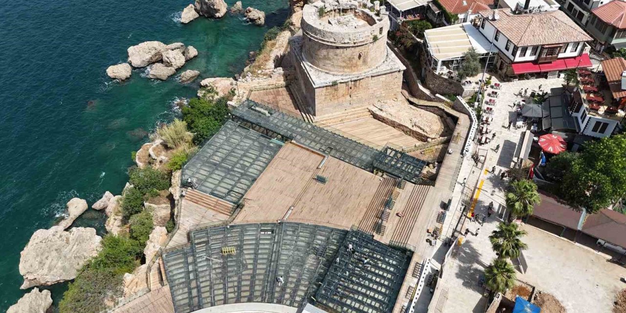 Hıdırlık Kulesi Seyir Terası Projesi Sona Yaklaştı