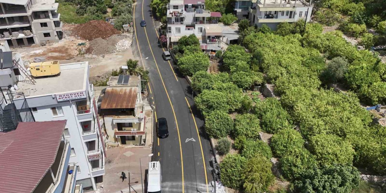 Mersin Büyükşehir, Silifke Atakent’te Cadde Ve Sokakları Yeni Yüzüne Kavuşturdu