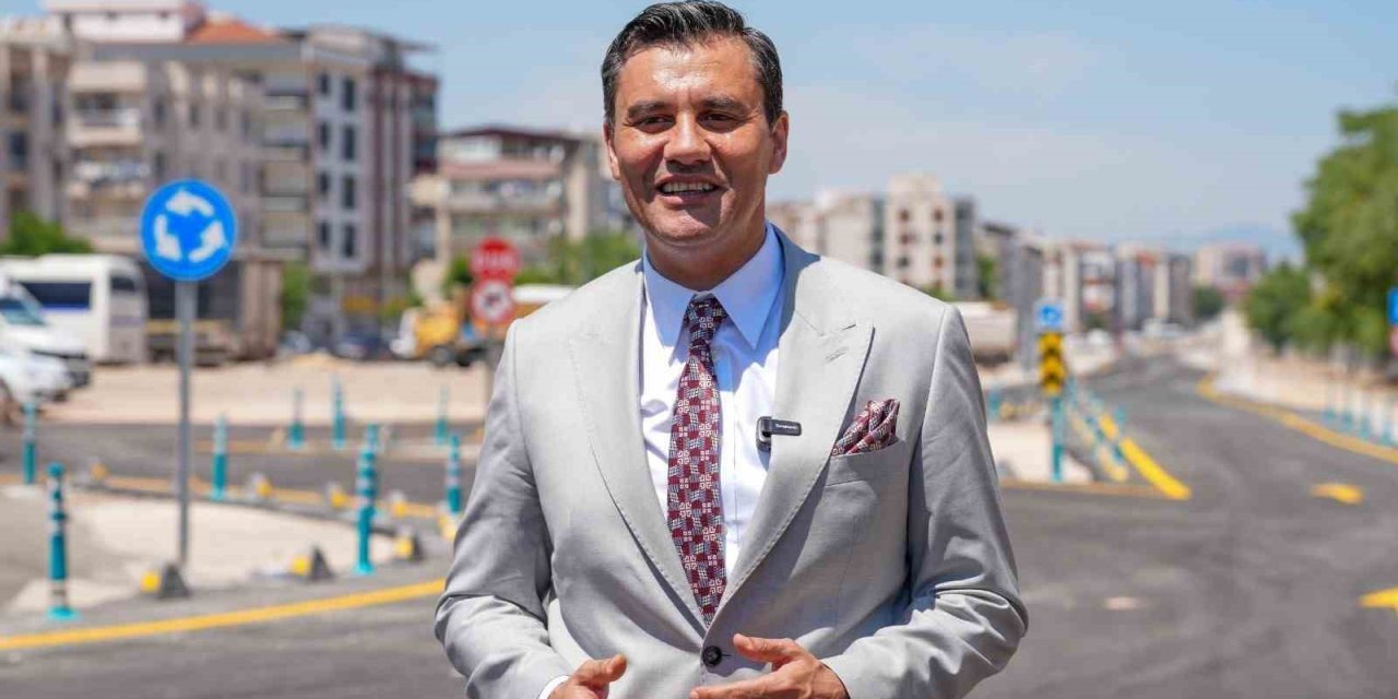 Ferdi Zeyrek’in Adı Muratpaşa’da Bir Parkta Yaşayacak