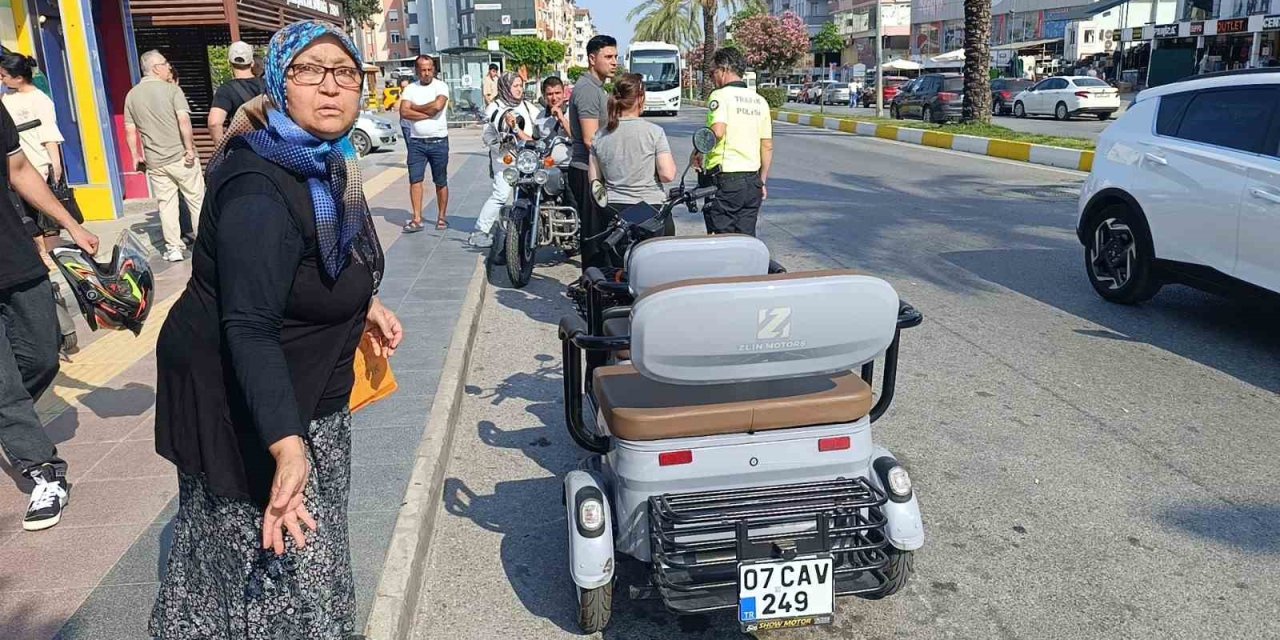 Manavgat’ta Motosiklet Kazası: 1 Yaralı