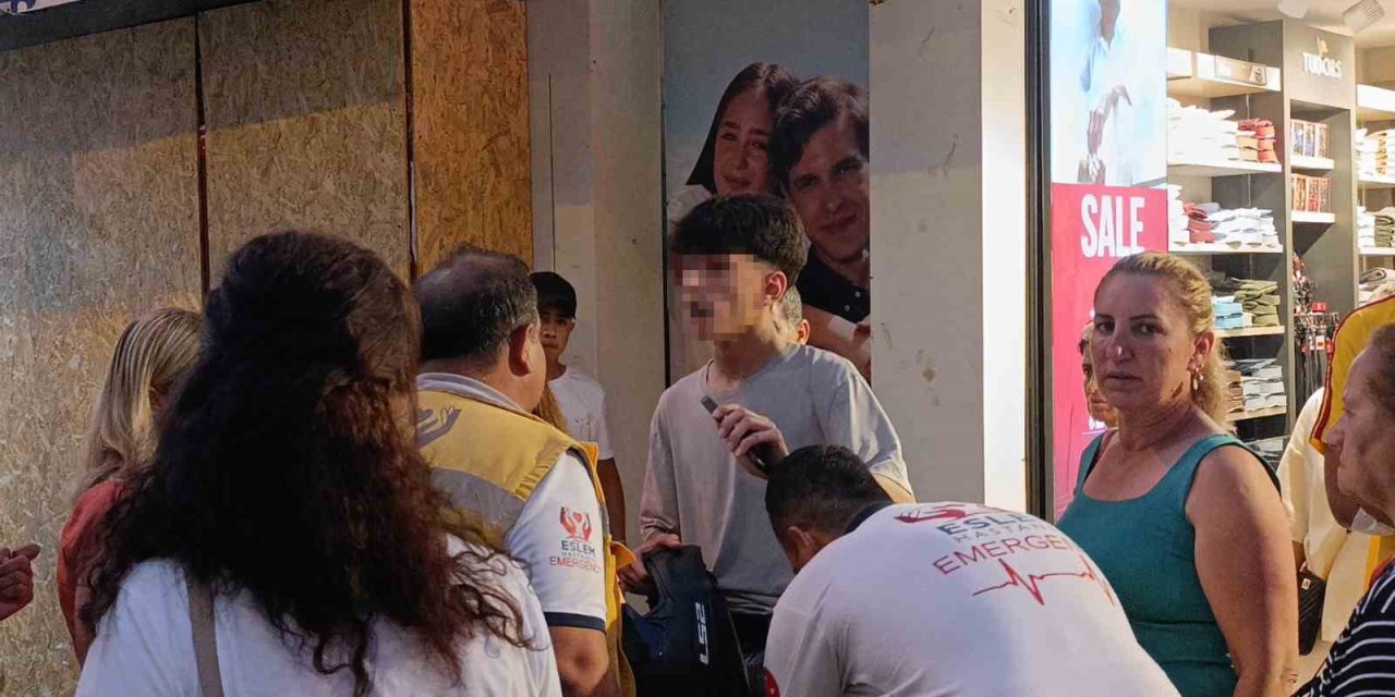 Kaza Yapan Arkadaşının Kıyafetlerini Giyerek Geldi, Polisleri Kandıramadı