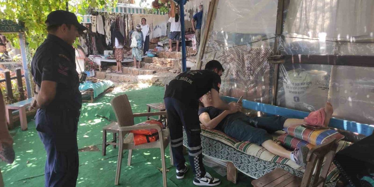 Kaleköy’de Düşen Fransız Turist Denizden Tahliye Operasyonuyla Kurtarıldı