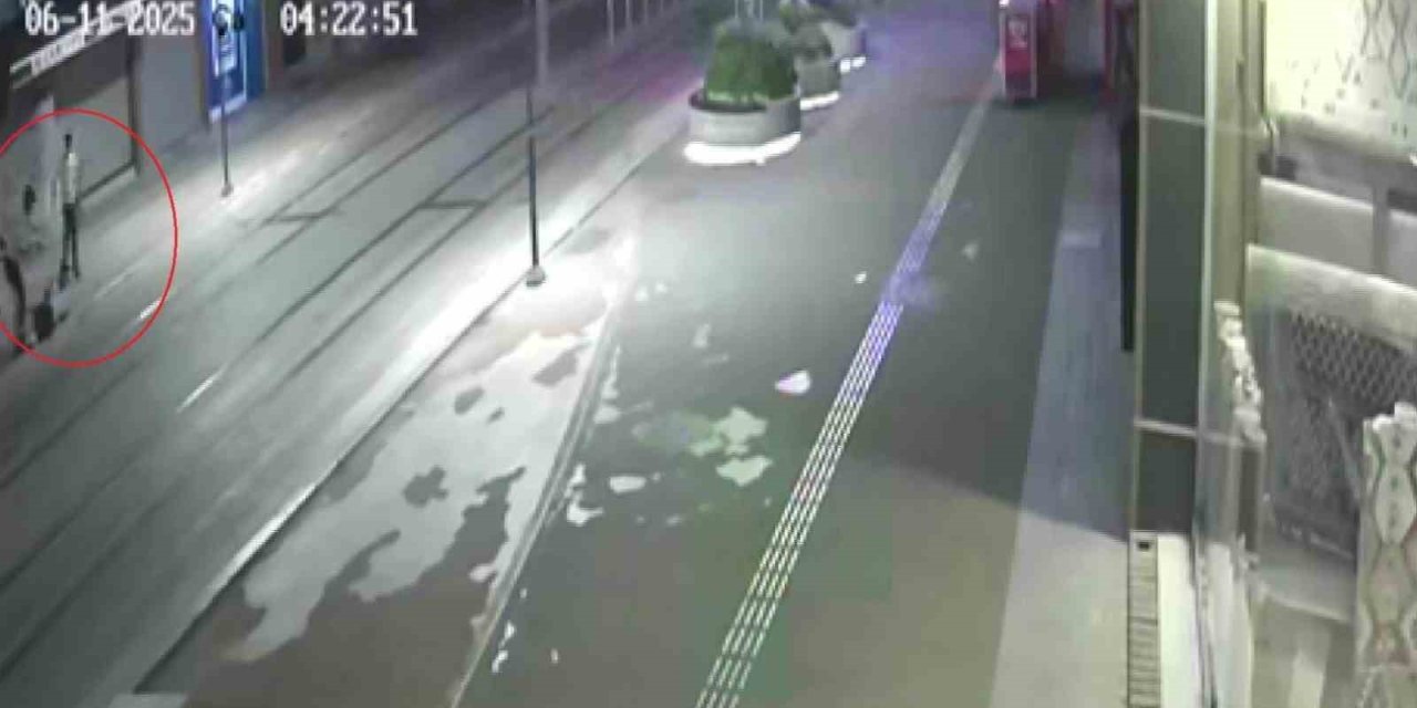 Önce Tekme Tokat Darp Edildi, Ardından Gasp Edildi