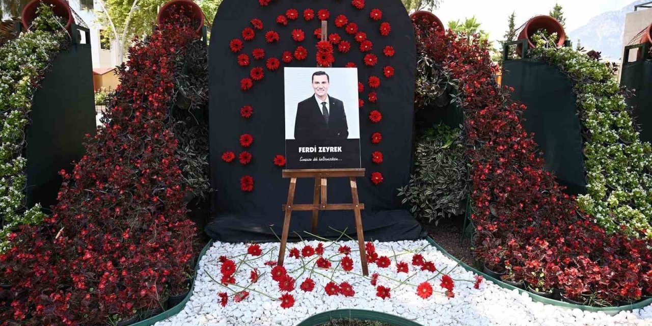 Kemer’de Başkan Zeyrek İçin Anma Alanı Oluşturuldu